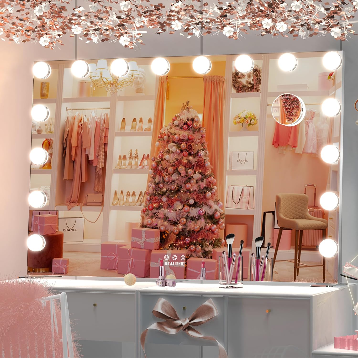 How To Choose the Best Makeup Mirror for You